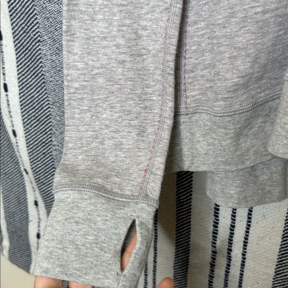 Lululemon In A Cinch Long Sleeve Tee - Picture 7 of 11